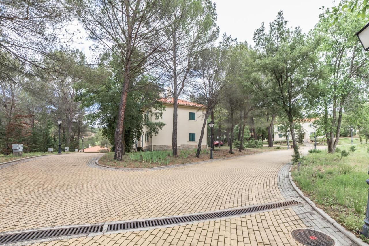 Apartamentos Rurales El Colvillo Trillo Exterior photo